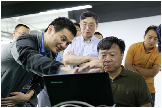 中国工程院高文院士莅临邦彦考察